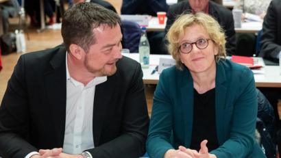 Bild: Daniel Karmann/dpa
Uli Grötsch, Generalsekretär der Bayern-SPD, und Natascha Kohnen, Landesvorsitzende der SPD in Bayern.