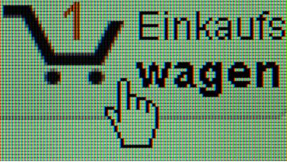 Bild: dpa/Jens Büttner
Ein paar Klicks, und die Ware ist bestellt - bezahlt wird später. Oder nie: Der Online-Handel öffnet auch Betrügern Tür und Tor.