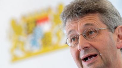 Archivbild: Peter Kneffel
Kultusminister Michael Piazolo (Freie Wähler).