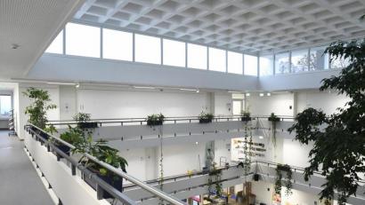 Bild: Petra Hartl
In Sulzbach-Rosenberg wird das Impfzentrum in Amberg-Sulzbacher Regie im zweiten Stock des Landkreis-Kulturzentrums (LCC) eingerichtet.