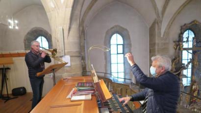 Bild: jzk
Thomas Gallei (Trompete) und Josef Zaglmann (Orgel) spielten am Christkönigssonntag in der Stadtpfarrkirche.