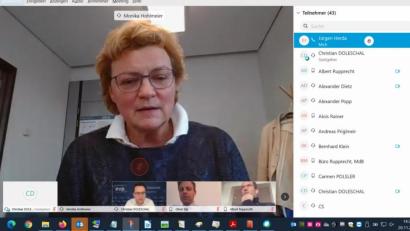 Bild: jrh
Die oberfränkische EU-Abgeordnete Monika Hohlmeier warnt vor Abwanderungen bayerischer Firmen.