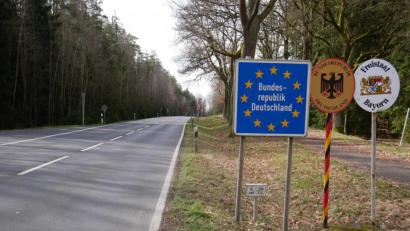 Archivbild: hmr
Der Grenzübergang bei Waldsassen: Die Testpflicht für Grenzpendler hat der Bayerische Verwaltungsgerichtshof am Dienstag aufgehoben.