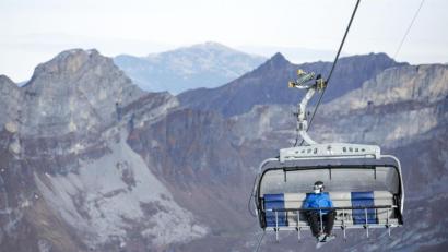 Bild: Alexandra Wey/dpa
Wintersportbetrieb auf dem Titlis in der Schweiz.