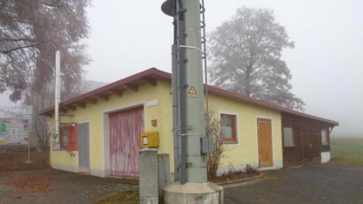 Bild: amö
Mit dem Feuerwehrhaus in Pondorf haben die Mitglieder der örtlichen Feuerwehr Einiges vor. Die Umbau- und Sanierungspläne für die Innenräume haben jetzt den Marktgemeinderat passiert.