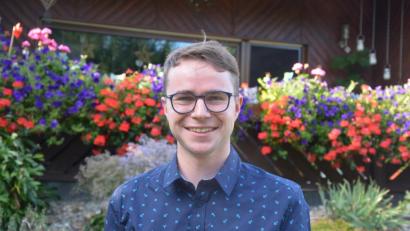 Bild: jr
Der 25-jährige Bastian Neumann - hier ein Foto aus den Sommermonaten - wird am Samstag, 5. Dezember, im Regensburger Dom zum Diakon geweiht. Am Sonntag, 6. Dezember, wird er in der Pfarrkirche in Konnersreuth predigen.