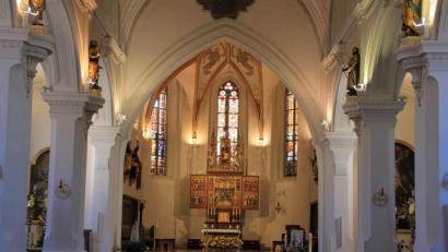 Bild: kro
Die Tirschenreuther Stadtpfarrkirche Mariä Himmelfahrt, ein Blick in das Innere des Gotteshauses.