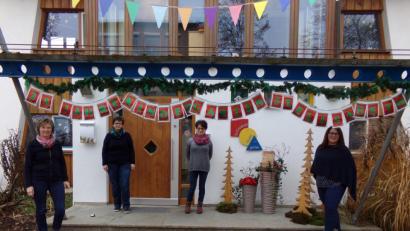 Bild: fks
Zum Gründungs-Inventar des Kindergartens St. Elisabeth in Erbendorf gehören (von links) Renate Rupprecht, Doris Hofmann, Martina Zenker und Waltraud Scherer. Zusammen sind sie seit 100 Jahren für die Mädchen und Buben da.