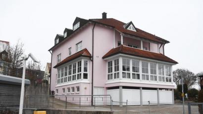 Bild: Gabi Schönberger
Als Hotel hat der "Hofgarten" jahrzehntelang etwas hergemacht. OB daraus ein Wohnheim des HPZ wird oder nicht, soll sich in den nächsten zwei bis drei Wochen entscheiden.