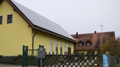 Bild: bö
110 Jahre Daseinsvorsorge für die Bürger mit Trinkwasser. Der Sitz des Zweckverbandes zur Wasserversorgung der Vils-Naab-Gruppe ist seit 1999 in Emhof, vorher war er in Pottenstetten.