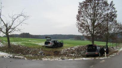 Bild: Polizeiinspektion Amberg
Ein Autofahrer übersah am Sonntag bei Rieden einen vorfahrtsberechtigten Pkw. Es kam zum Zusammenstoß.