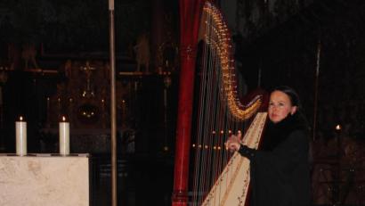 Bild: kro
Katarina Ševčíková bei ihrem Konzert am zweiten Adventssonntag in der Basilika Waldsassen.