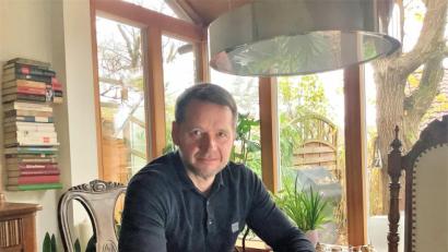 Bild: Marcus Müller/privat
Mittelschul-Lehrer Marcus Müller geht seine eigenen Wege im Bereich E-Teaching - und hat daraus einen Leitfaden zum Nachmachen entwickelt.