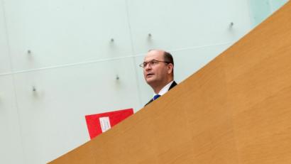 Archivbild: Peter Kneffel
Finanzminister Albert Füracker (CSU.