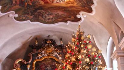Bild: njn
Festlich geschmückt mit einem Christbaum wird zu Weihnachten auch die Pfarrkirche Mariä Himmelfahrt wieder sein.