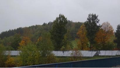 Bild: fjo
Einschnitte für das Jagdwesen durch Sonnenstromanlagen in freier Natur kommen im Eslarner Marktrat zur Sprache.