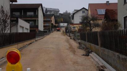 Bild: pop
Derzeit wird noch die Imkerstraße saniert. Die Kosten belaufen sich auf etwa 60 000 Euro.