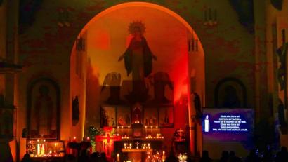 Bild: bsc
Die meditative Atmosphäre in der Pfarrkirche Friedenfels gefiel vielen Christen.