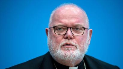 Bild: Bernd von Jutrczenka/dpa
Kardinal Reinhard Marx: „In der Öffentlichkeit wird nun wahrgenommen, dass Juristen über Spitzfindigkeiten auf dem Rücken der Betroffenen streiten.“