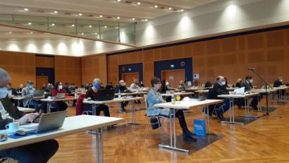 Bild: Lowak
Kreistag Neustadt/WN: Weihnachtssitzung 2020 mit Abstand und Maske.