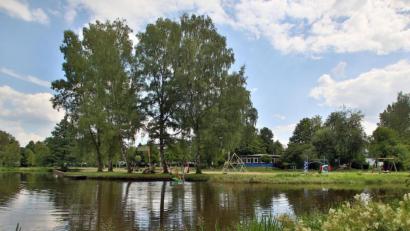 Archivbild: Gerhard Götz
Das Weidener Stadtbad ist ein Idyll. Doch das Badevergnügen muss künftig überwacht werden.