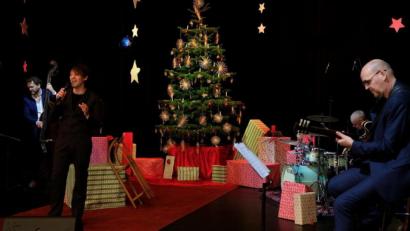 Bild: Kulturamt Amberg/exb
Nehmen Sie Platz: „The Special Night before Christmas“ gibt es heuer als Konzert fürs eigene Wohnzimmer im Internet.