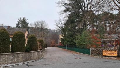 Bild: sne
Hier würde der von der CSU anvisierte Verbindungsweg in die Talstraße münden. Bereits 2008 gab es Pläne dafür.