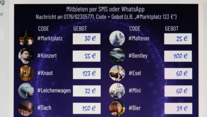 Screenshot: usc
Bis Sonntag, 14 Uhr, kann man bei der Christbaumversteigerung von Round Table Amberg online bieten. Es werden nicht nur die zwei städtischen Bäume vom Marktplatz und Malteserplatz angeboten. Ab 16 Uhr kann man die Versteigerung live im Netz und bei OTV verfolgen.