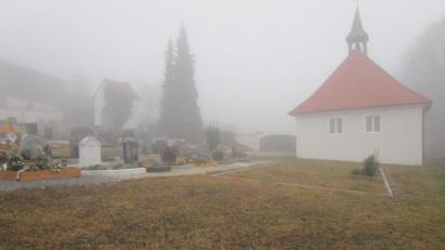 Bild: Josef Glas
Für den Friedhof Tännesberg mit Friedhofskapelle, Leichenhaus und Urnengräber entwickeln die Markträte ein Entwicklungskonzept.