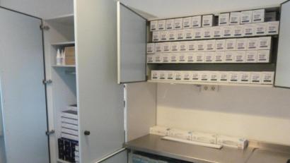 Bild: Wilhelm Amann
Alle Utensilien sind bereits massenweise vorrätig – nur der Impfstoff gegen Covid-19 fehlt noch.