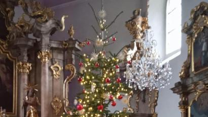 Bild: sei
Mit Christbaum Krippe, Beleuchtung, Dekoration und adventlicher Musik bietet sich die Moritzkriche als Zeil eines Spaziergangs an, um dort etwas zu verweilen und die Atmosphäre zu genießen.