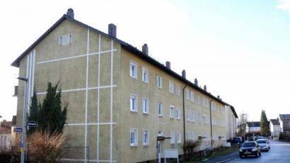 Bild: Stephan Huber
In der Endemannstraße werden die Wohnungen saniert. Im Mai geht’s los. Aktuell lässt das Wohnungsunternehmen Amberg zwei neue Häuser im selben Quartier bauen, die Platz für 15 Wohnungen bieten.