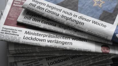 Bild: Gabi Schönberger
Die Schlagzeilen des Jahres 2020 waren mitunter absurder, als man sie sich ein Jahr zuvor hätte ausdenken können. Bei unseren Wunsch-Schlagzeilen für 2021 wird die Sehnsucht nach der Normalität deutlich.