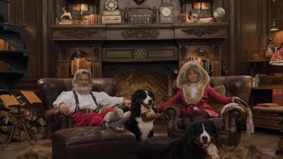 Bild: Michael Gibson
Kurt Russell als Santa Claus und Goldie Hawn als Mrs. Claus in einer Szene des Netflix-Films "The Christmas Chronicles".