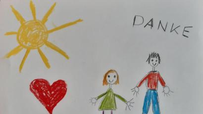 Bild: Stadt Windischeschenbachexb
In all den Jahren bedankten sich immer wieder Kinder mit einem selbst gemalten Bild für die Unterstützung aus der Spendenaktion "Bürger helfen Bürgern" der Stadt Windischeschenbach.