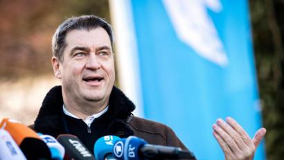 Archivbild: Matthias Balk
Ministerpräsident Markus Söder (CSU hat 2020 ein weiteres Konzept zur Behördenverlagerung vorgelegt