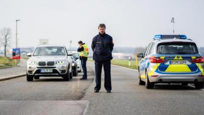 Bild: Nicolas Armer
Straßensperre bei Mitterteich