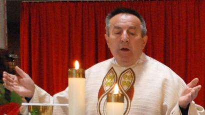 Bild: sche
Pfarrer Eduard Kroher von der Pfarrei Aschach-Raigering wünscht sich wieder Normalität für das kirchliche Leben.