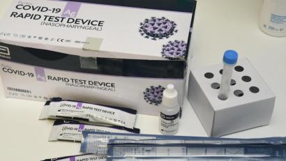 Bild: Petra Hartl
So sehen Corona-Schnelltests aus.