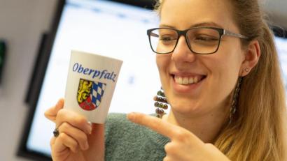 Bild: uax
Eine Fränkin in der Oberpfalz. Nah das kann ja heiter werden.