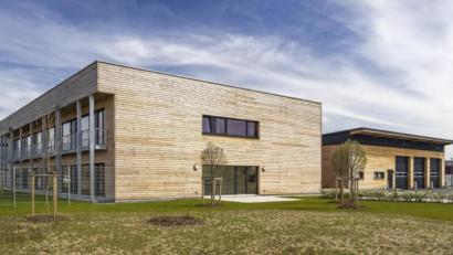 Bild:  Oliver Heinl/exb
Die Gartenansicht des Maschinenring-Projektes.