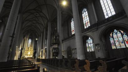 Archivbild: Stephan Huber
Auch wenn wegen Corona nicht alle Plätze belegt sein dürfen – die Amberger Kirche St. Martin wird an Heiligabend voller sein als auf diesem Foto.