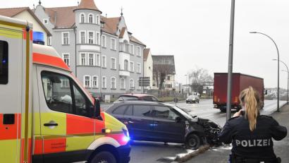 Bild: Petra Hartl
An dieser Stelle der Nürnberger Straße ereignete sich am Dienstagnachmittag der Unfall, bei dem eine 74-Jährige schwer verletzt wurde.