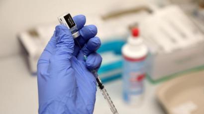 Archivbild: Wolfgang Steinbacher
Für die beiden Impfzentren des BRK in Amberg und Sulzbach-Rosenberg waren am Wochenende wieder die mobilen Impfteams unterwegs.