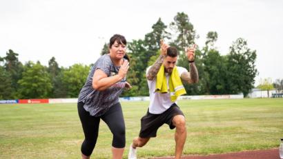 Bild: Sascha Schulz/exb
Als Fitnesstrainer motiviert Sascha Schulz seine Kunden dazu ihre Trainingsziele zu erreichen. Mit seinem Unternehmen „Clean Fitness“ hat der gebürtige Tirschenreuther ein erfolgreiches Start-up gegründet.