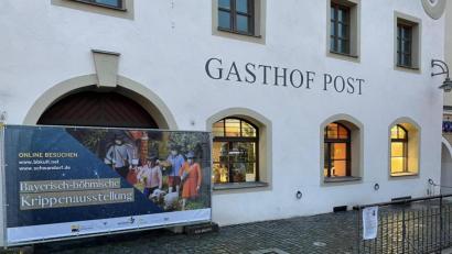Bild: David Bender/exb
Der virtuelle Krippenweg zur Krippenausstellung im "Gasthof zur Post" wird gut angenommen und ist bis 2. Februar "begehbar". Januar- und Februar-Termine in Präsenz fallen aus.