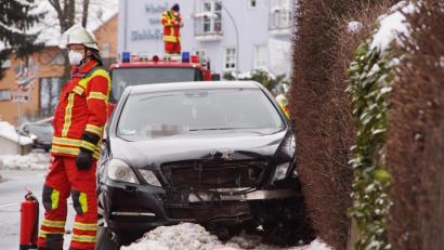 Bild: Simon Stadler
In Falkenstein ist ein Auto in eine Familie gerollt.