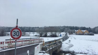 Bild: upl
Die Brücke über dem Krumbach ist seit kurz vor Weihnachten wieder für den Verkehr freigegeben.