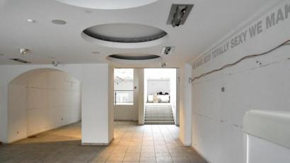 Bild: Petra Hartl
Das war einmal die Tally-Weijl-Filiale am Marktplatz. Das Schweizer Textil-Unternehmen schließt aktuell rund 200 seiner gut 800 Läden.