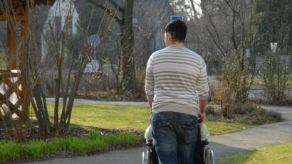 Symbolbild: Petra Hartl
Ohne das Ehrenamt wäre die Caritas kaum das, was sie ist. Im Landkreis haben sich schnell Freiwillige gefunden, die die Lücke gestopft haben, die die Pandemie gerissen hat.